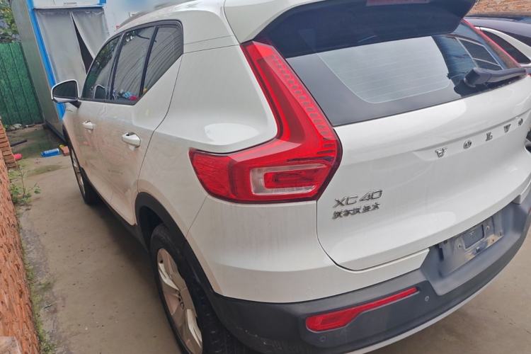 Used Volvo XC40 2022 T4 Four-Wheel Drive Smart & Stylish Edition Exterior 5