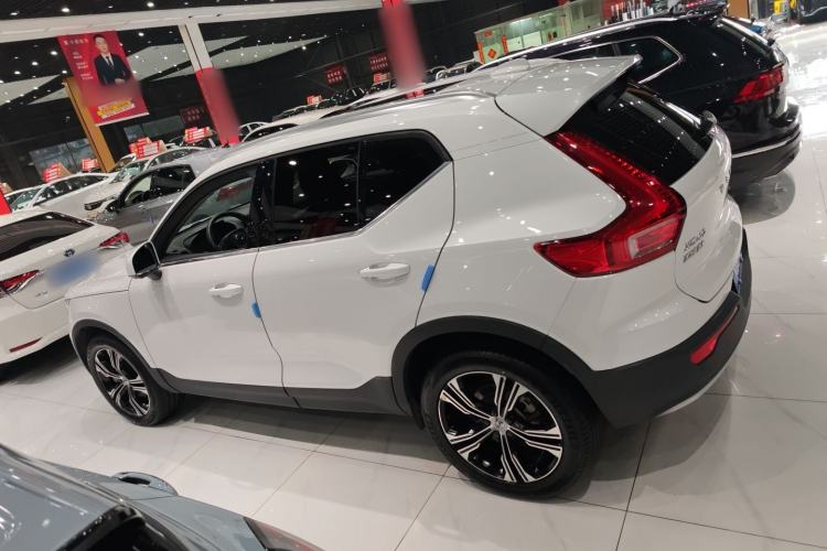 Used Volvo XC40 2022 T4 Four-Wheel Drive Smart & Luxurious Edition Exterior 7