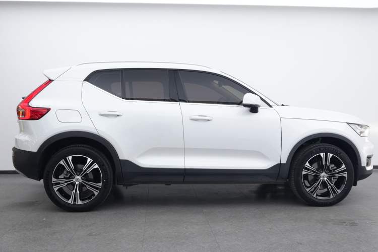 Used Volvo XC40 2022 T4 Four-Wheel Drive Smart & Luxurious Edition Exterior 7