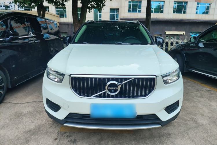 Used Volvo XC40 2022 T4 Four-Wheel Drive Smart & Stylish Edition Front