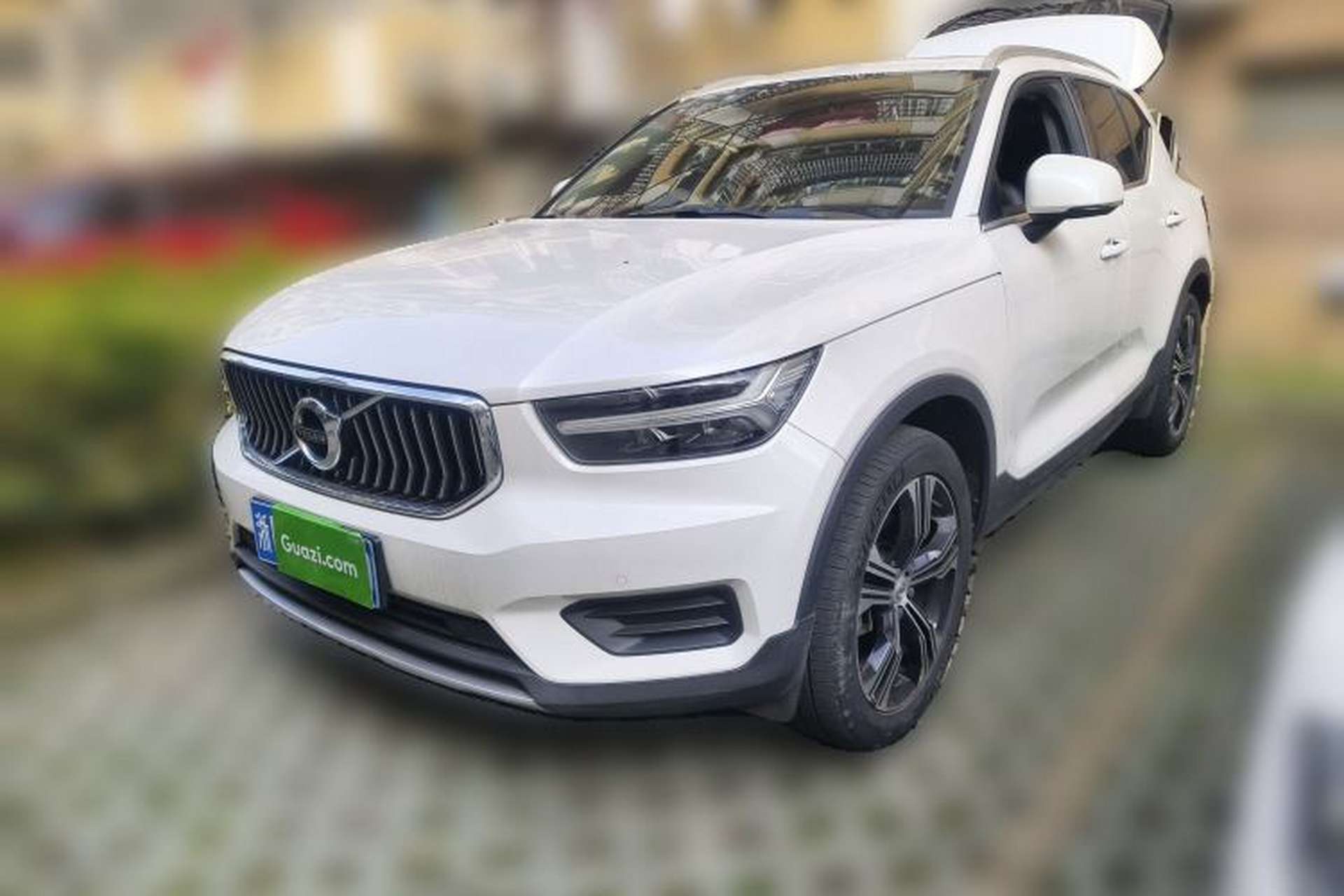 Used Volvo XC40 2022 T4 Four-Wheel Drive Smart & Luxurious Edition Front Left 45 Deg