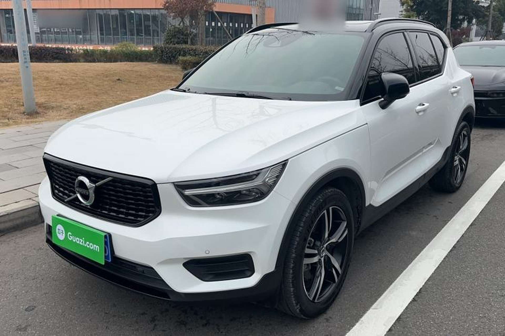 Used Volvo XC40 2022 T4 Four-Wheel Drive Smart & Dynamic Sport Edition Front Left 45 Deg