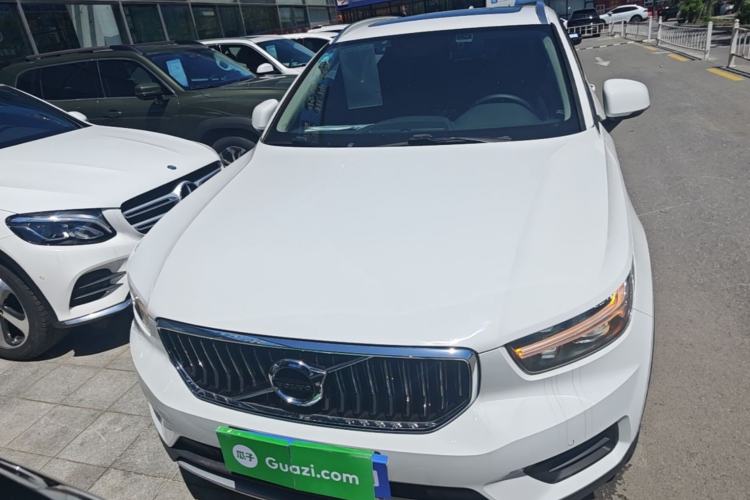 Used Volvo XC40 2022 T4 Four-Wheel Drive Smart & Stylish Edition Front