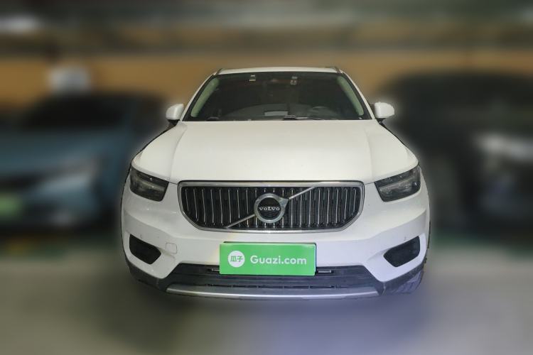 Used Volvo XC40 2022 T4 Four-Wheel Drive Smart & Luxurious Edition Front