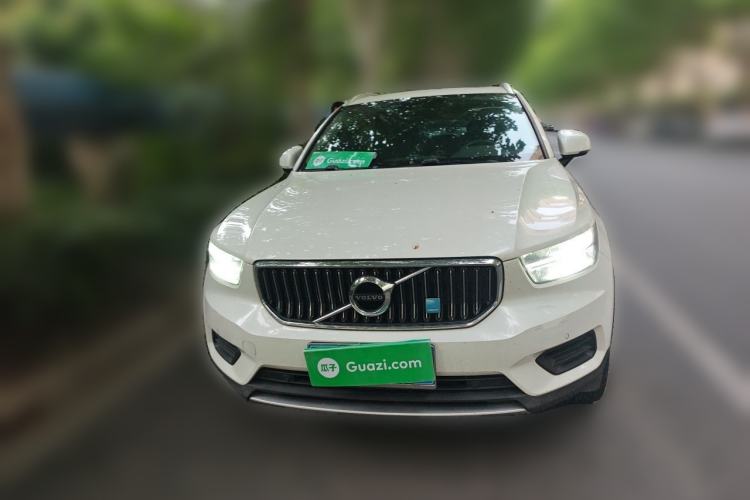 Used Volvo XC40 2022 T4 Four-Wheel Drive Smart & Luxurious Edition Front