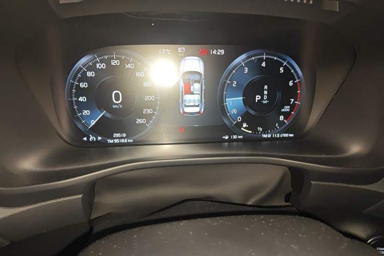 Used Volvo XC40 2022 T4 Four-Wheel Drive Smart & Stylish Edition Instrument Cluster