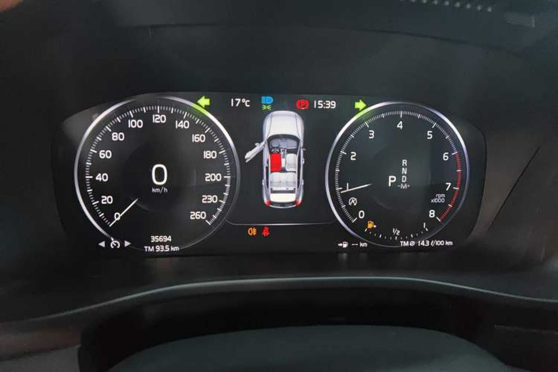 Used Volvo XC40 2022 T4 Four-Wheel Drive Smart & Stylish Edition Instrument Cluster