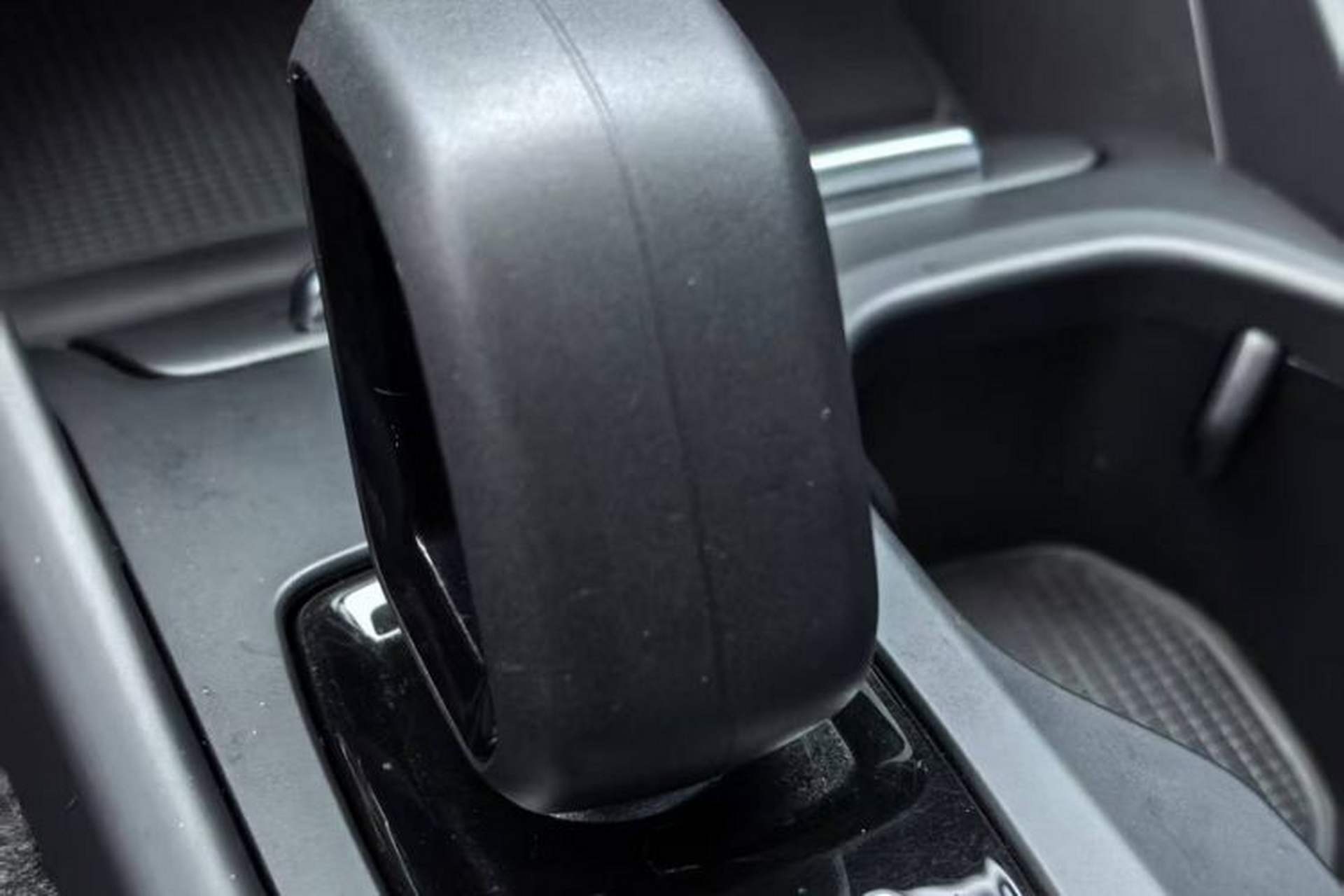 Used Volvo XC40 2022 T4 Four-Wheel Drive Smart & Stylish Edition Interior 12