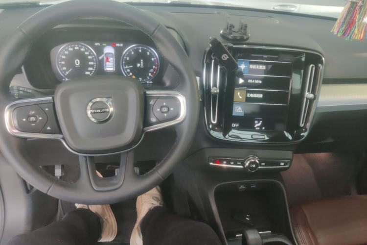Used Volvo XC40 2022 T4 Four-Wheel Drive Smart & Stylish Edition Interior 2