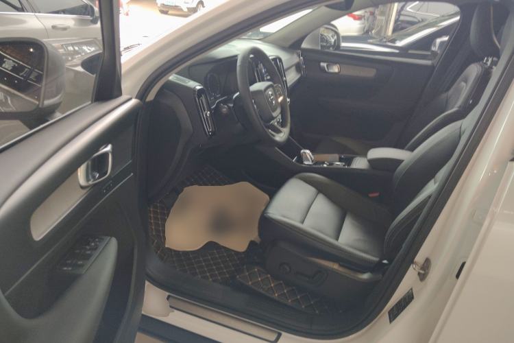 Used Volvo XC40 2022 T4 Four-Wheel Drive Smart & Luxurious Edition Interior 3