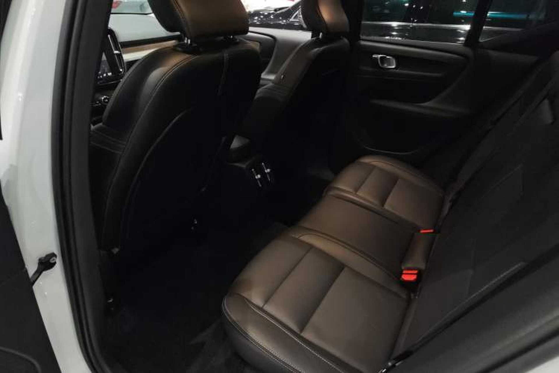 Used Volvo XC40 2022 T4 Four-Wheel Drive Smart & Luxurious Edition Interior 3