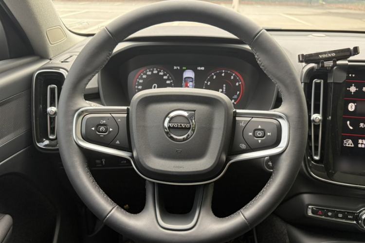 Used Volvo XC40 2022 T4 Four-Wheel Drive Smart & Luxurious Edition Interior 4