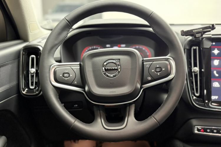 Used Volvo XC40 2022 T4 Four-Wheel Drive Smart & Luxurious Edition Interior 6