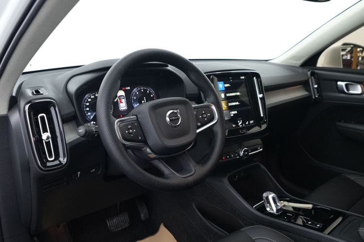 Used Volvo XC40 2022 T4 Four-Wheel Drive Smart & Luxurious Edition Interior 7