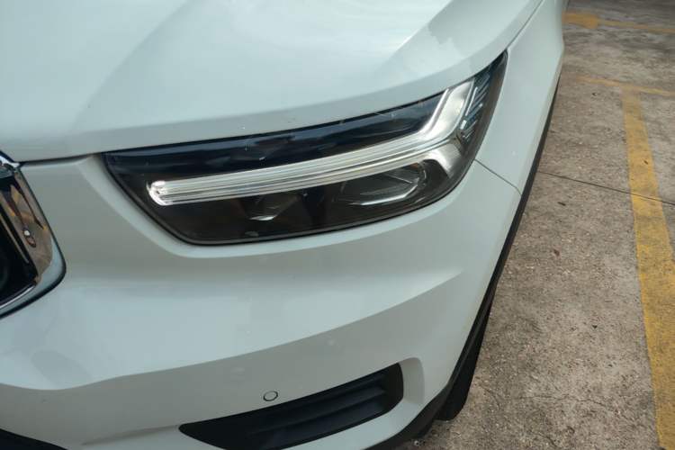Used Volvo XC40 2022 T4 Four-Wheel Drive Smart & Stylish Edition Left Front Headlight
