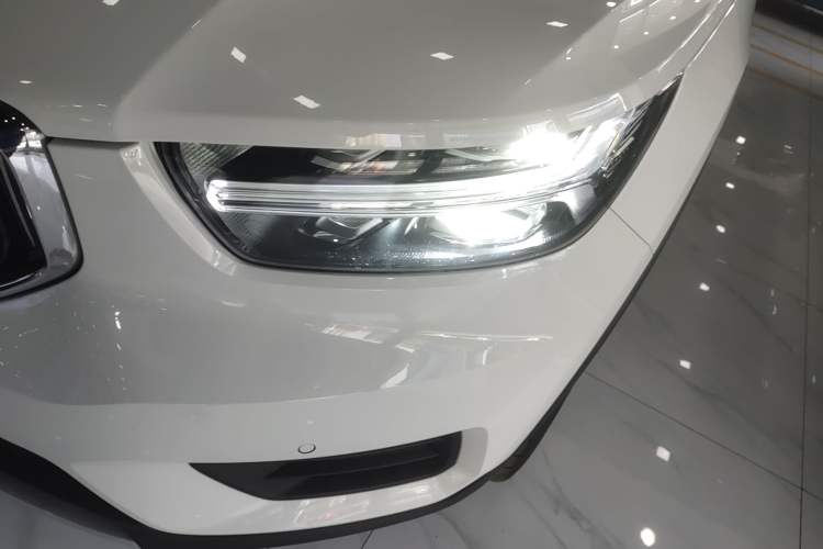 Used Volvo XC40 2022 T4 Four-Wheel Drive Smart & Stylish Edition Left Front Headlight