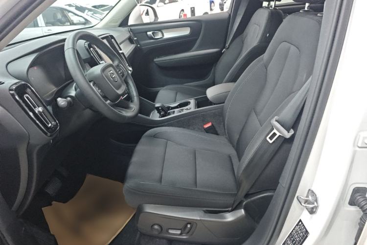 Used Volvo XC40 2022 T4 Four-Wheel Drive Smart & Stylish Edition Left Front Seat