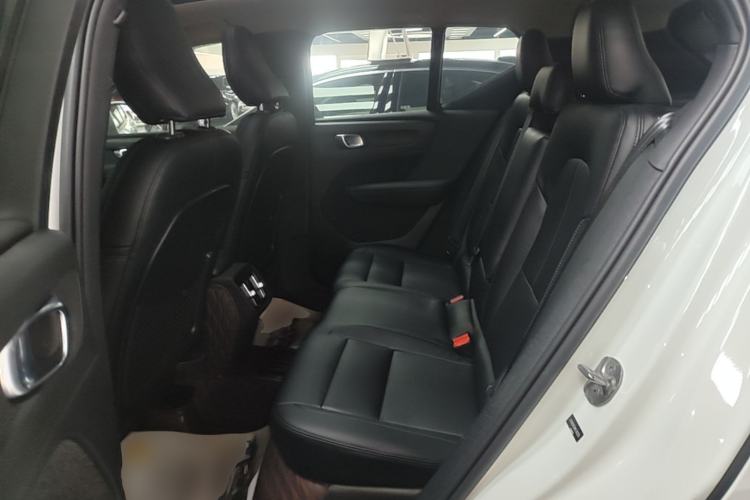 Used Volvo XC40 2022 T4 Four-Wheel Drive Smart & Stylish Edition Left Rear Seat