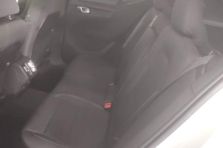 Used Volvo XC40 2022 T4 Four-Wheel Drive Smart & Stylish Edition Left Rear Seat