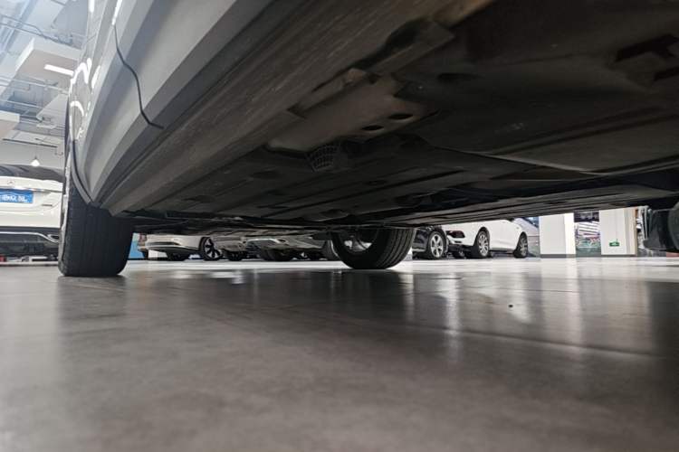 Used Volvo XC40 2022 T4 Four-Wheel Drive Smart & Stylish Edition Left Side Sill