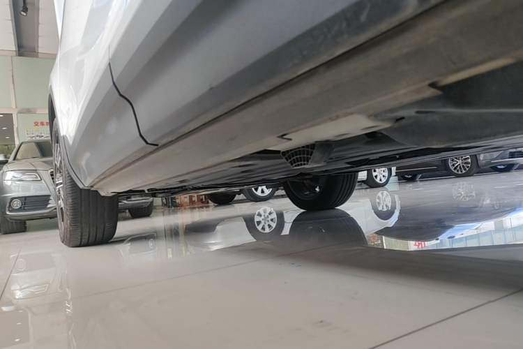 Used Volvo XC40 2022 T4 Four-Wheel Drive Smart & Luxurious Edition Left Side Sill