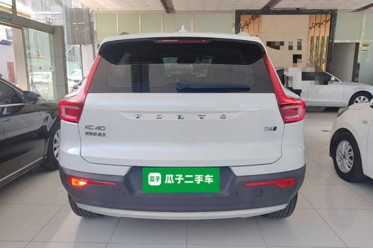 Used Volvo XC40 2022 T4 Four-Wheel Drive Smart & Luxurious Edition Rear