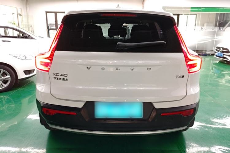 Used Volvo XC40 2022 T4 Four-Wheel Drive Smart & Luxurious Edition Rear