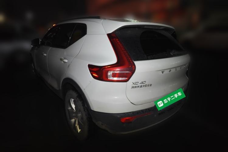 Used Volvo XC40 2022 T4 Four-Wheel Drive Smart & Stylish Edition Rear Left 45 Deg