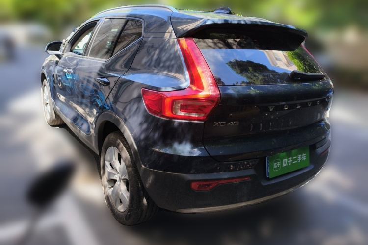 Used Volvo XC40 2022 T4 Four-Wheel Drive Smart & Stylish Edition Rear Left 45 Deg
