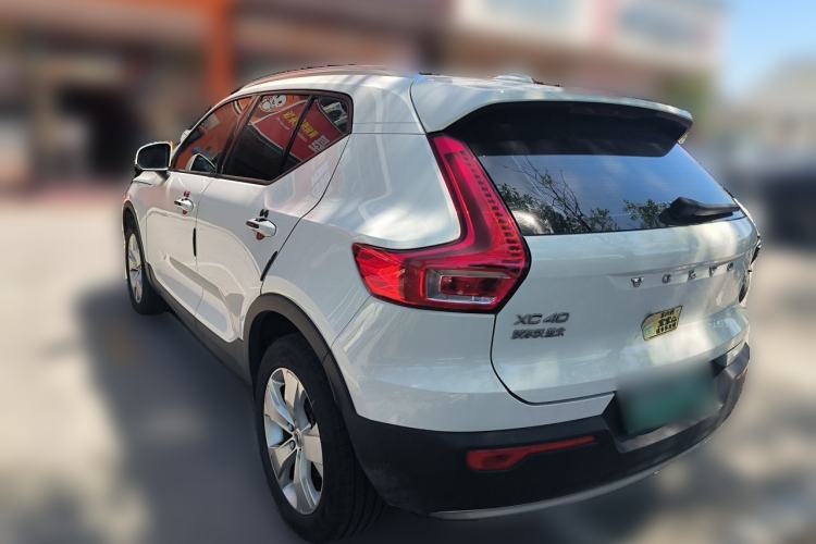 Used Volvo XC40 2022 T4 Four-Wheel Drive Smart & Stylish Edition Rear Left 45 Deg