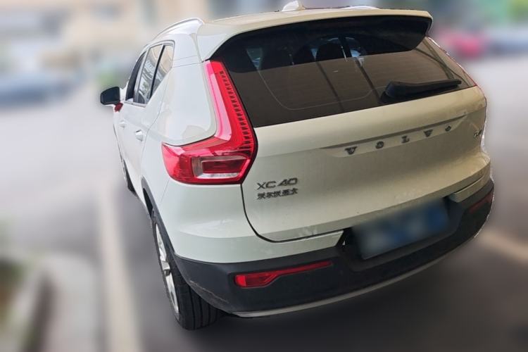 Used Volvo XC40 2022 T4 Four-Wheel Drive Smart & Stylish Edition Rear Left 45 Deg