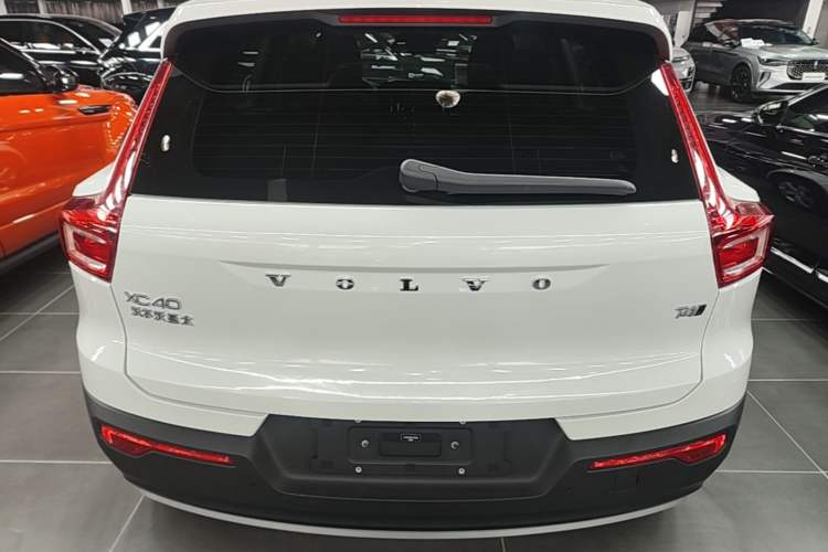 Used Volvo XC40 2022 T4 Four-Wheel Drive Smart & Stylish Edition Rear