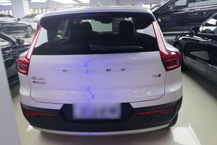 Used Volvo XC40 2022 T4 Four-Wheel Drive Smart & Luxurious Edition Rear