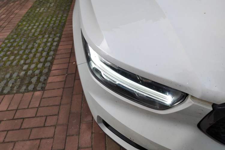 Used Volvo XC40 2022 T4 Four-Wheel Drive Smart & Dynamic Sport Edition Right Front Headlight