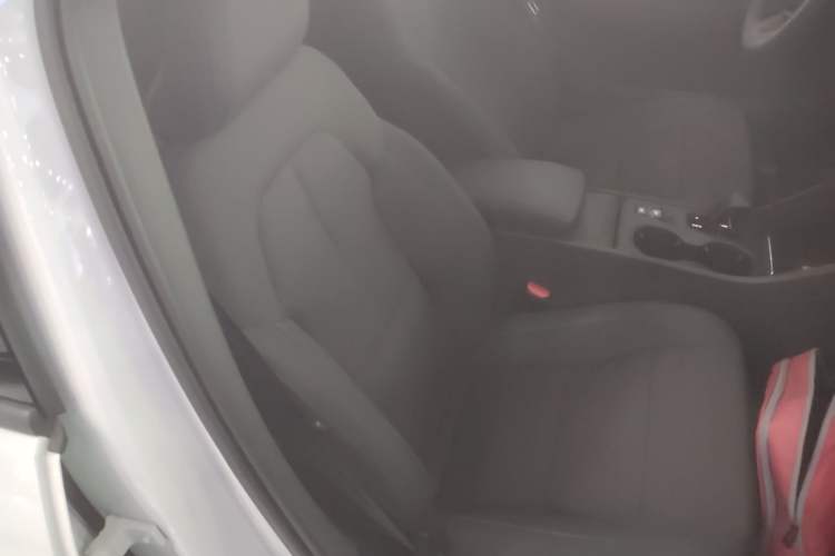 Used Volvo XC40 2022 T4 Four-Wheel Drive Smart & Stylish Edition Right Front Seat