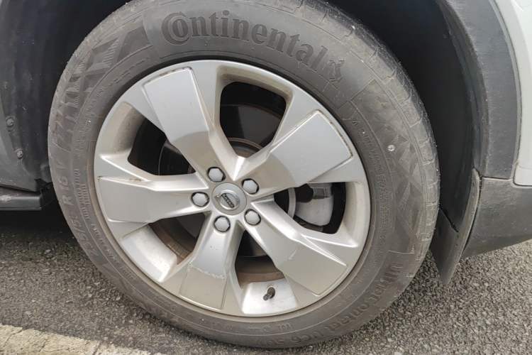Used Volvo XC40 2022 T4 Four-Wheel Drive Smart & Luxurious Edition Right Front Wheel Hub