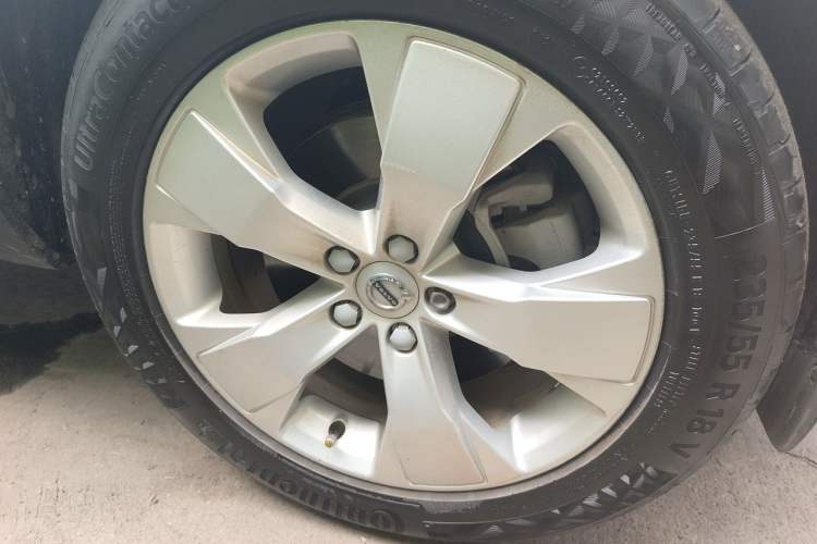 Used Volvo XC40 2022 T4 Four-Wheel Drive Smart & Stylish Edition Right Front Wheel Hub
