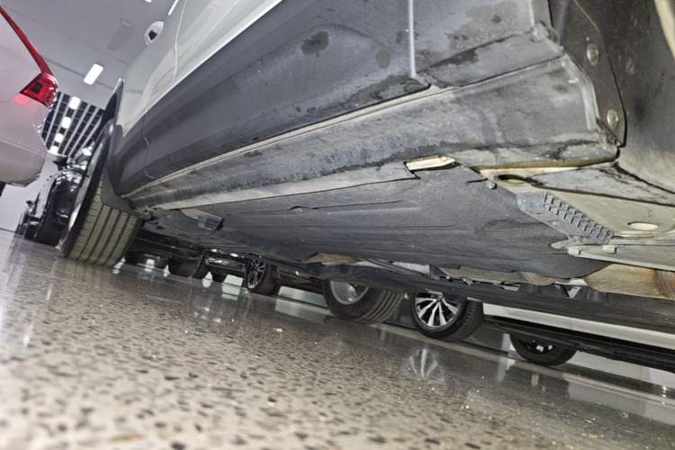 Used Volvo XC40 2022 T4 Four-Wheel Drive Smart & Stylish Edition Right Side Sill