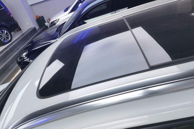 Used Volvo XC40 2022 T4 Four-Wheel Drive Smart & Luxurious Edition Roof