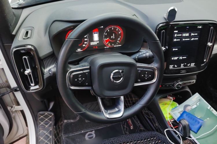 Used Volvo XC40 2022 T4 Four-Wheel Drive Smart & Dynamic Sport Edition Steering Wheel