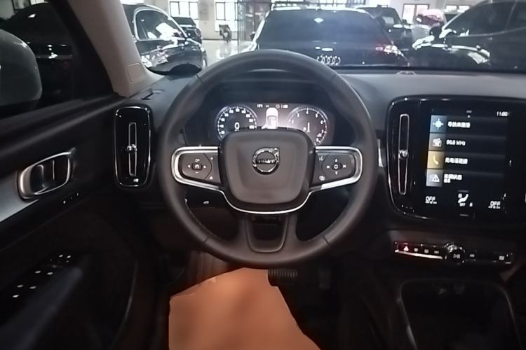Used Volvo XC40 2022 T4 Four-Wheel Drive Smart & Stylish Edition Steering Wheel