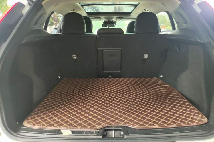 Used Volvo XC40 2022 T4 Four-Wheel Drive Smart & Stylish Edition Trunk