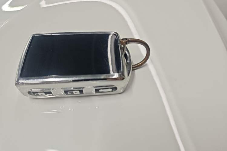 Used Volvo XC40 2022 T4 Four-Wheel Drive Smart & Stylish Edition Vehicle Key