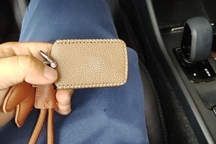 Used Volvo XC40 2022 T4 Four-Wheel Drive Smart & Stylish Edition Vehicle Key