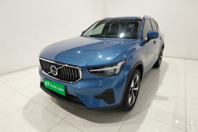 Used Volvo XC40 2023 B4 4x4 Smart Luxury Edition