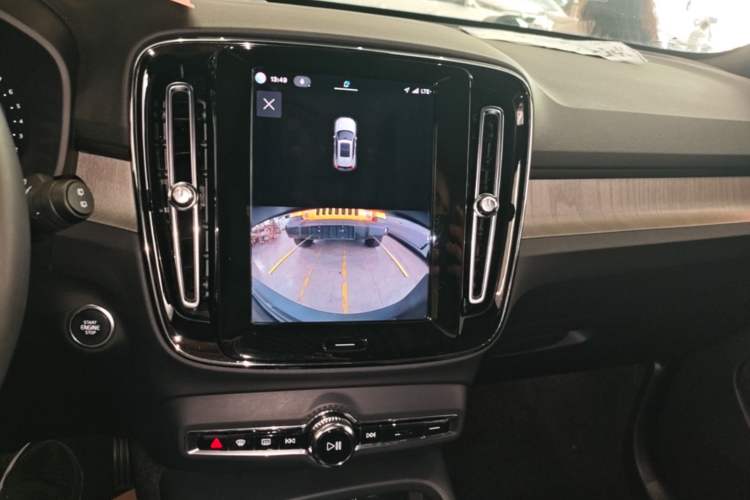 Used Volvo XC40 2023 B3 Zhiyuan Luxury Edition Audio And AC Panel