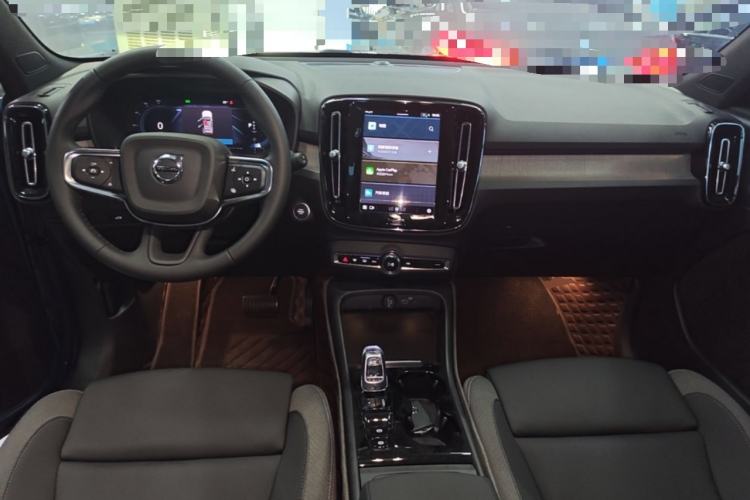 Used Volvo XC40 2023 B3 Zhiyuan Luxury Edition Center Console