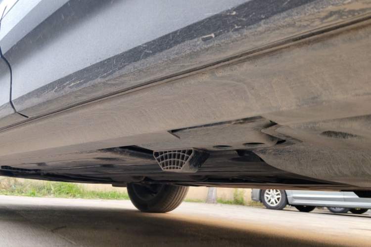 Used Volvo XC40 2023 B3 Zhiyuan Luxury Edition Chassis Rear Left