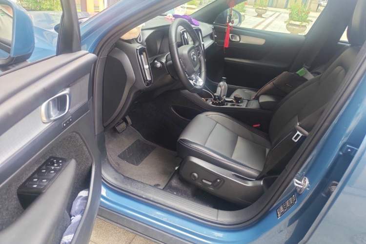 Used Volvo XC40 2023 B3 Smart & Stylish Edition Driver Seat