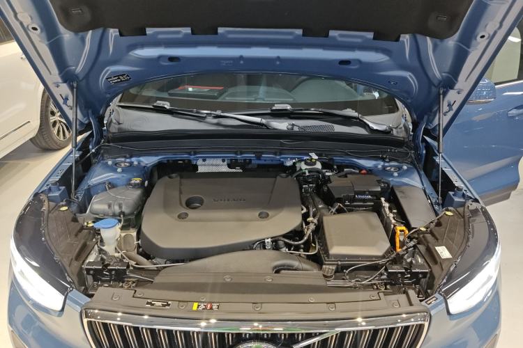 Used Volvo XC40 2023 B3 Zhiyuan Luxury Edition Engine Bay